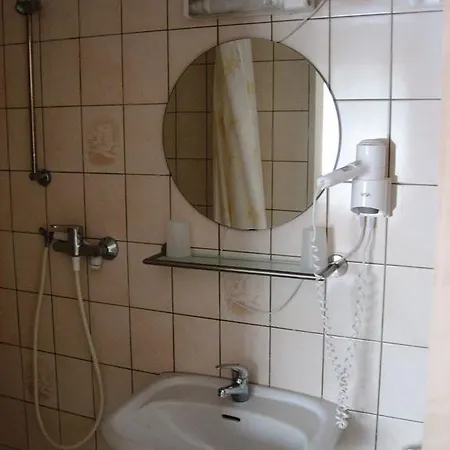 Landhaus-dircks-doppelzimmer-1 Pensión *